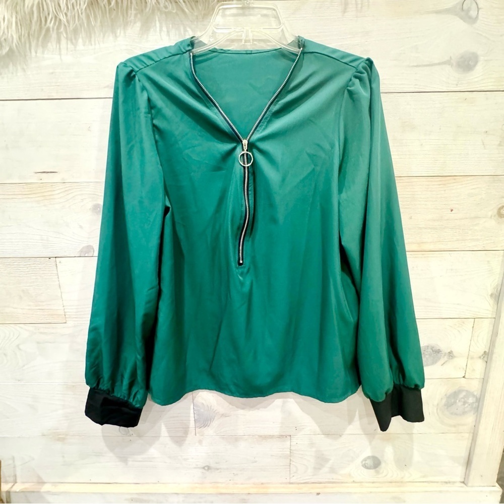 Shein flowy chiffon zipper front top - Picture 4 of 6